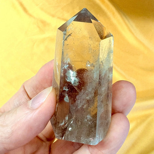 Vuorikristalli - Kristallikärki - 6cm - hiottu
