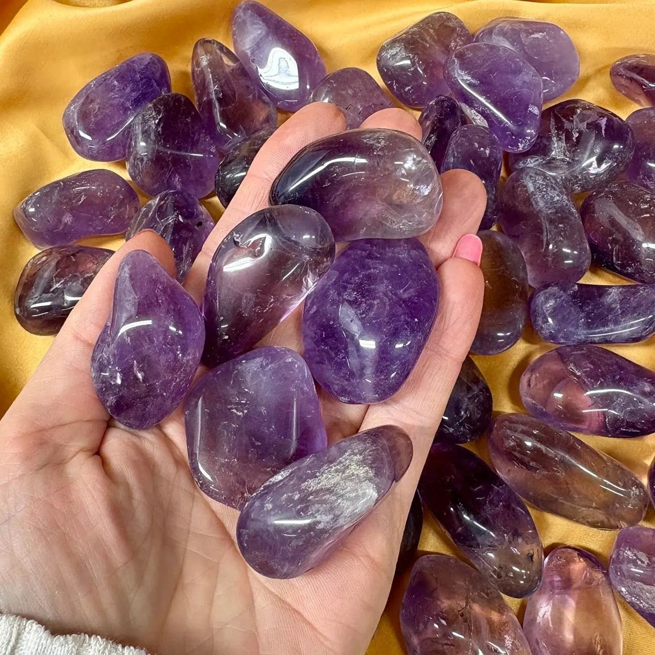 Ametisti - Kämmenkivi - Kantaa Ae Zadkielin energiaa 3 - 5cm - Valkoisen Liekin Voima