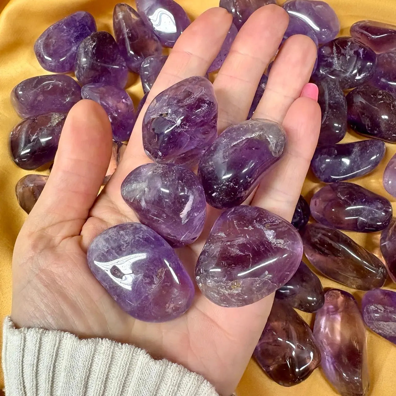 Ametisti - Kämmenkivi - Kantaa Ae Zadkielin energiaa 3 - 5cm - Valkoisen Liekin Voima