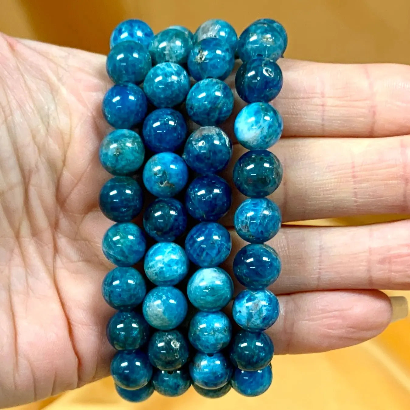 Apatiitti - Rannekoru - Avaa selväaisteja, auttaa manifestoinnissa - Valkoisen Liekin Voima