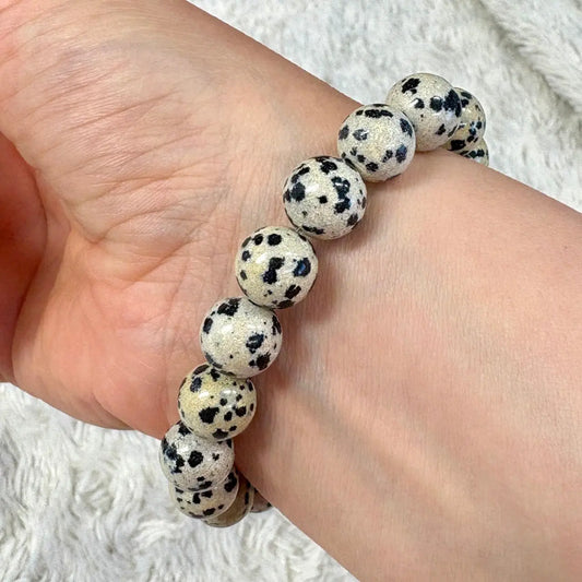 Dalmatian jaspis - Rannekoru - Tuo iloa ja kepeyttä elämään - Valkoisen Liekin Voima