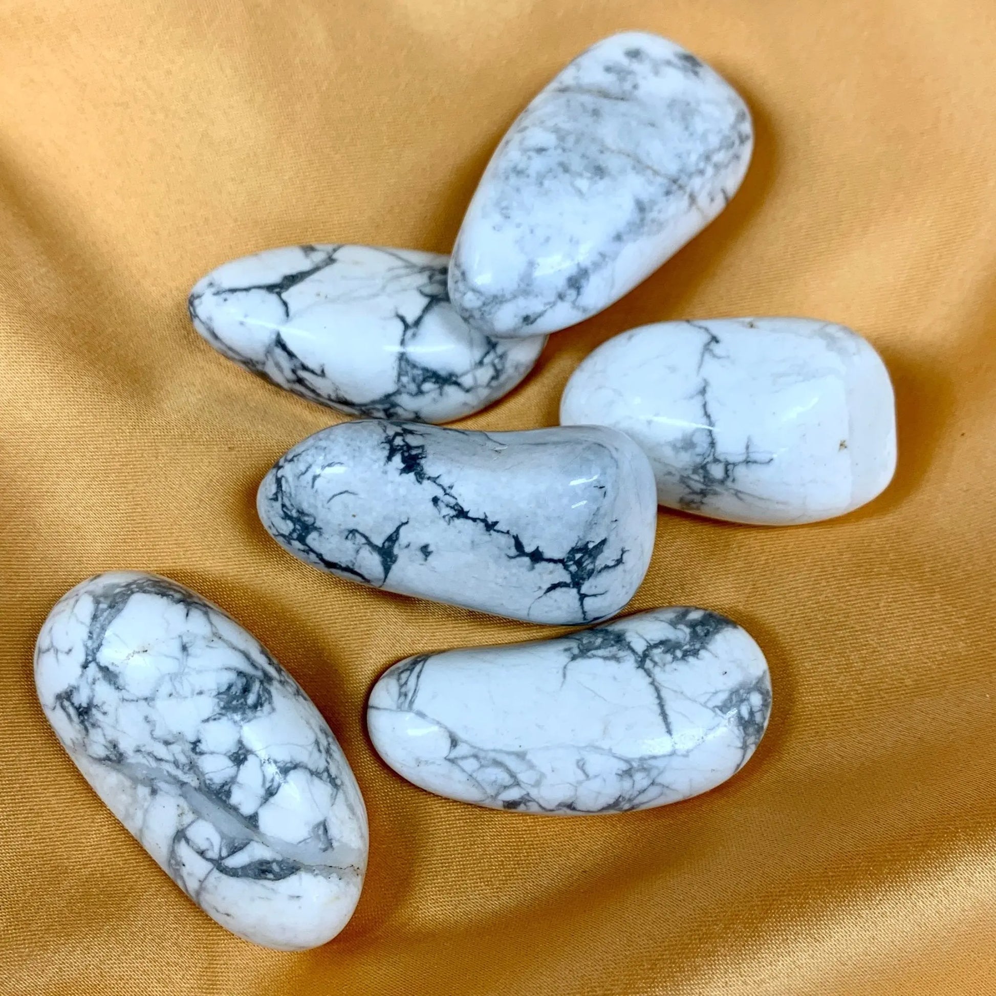 Howliitti - Kämmenkivi 3 - 5cm - Valkoisen Liekin Voima