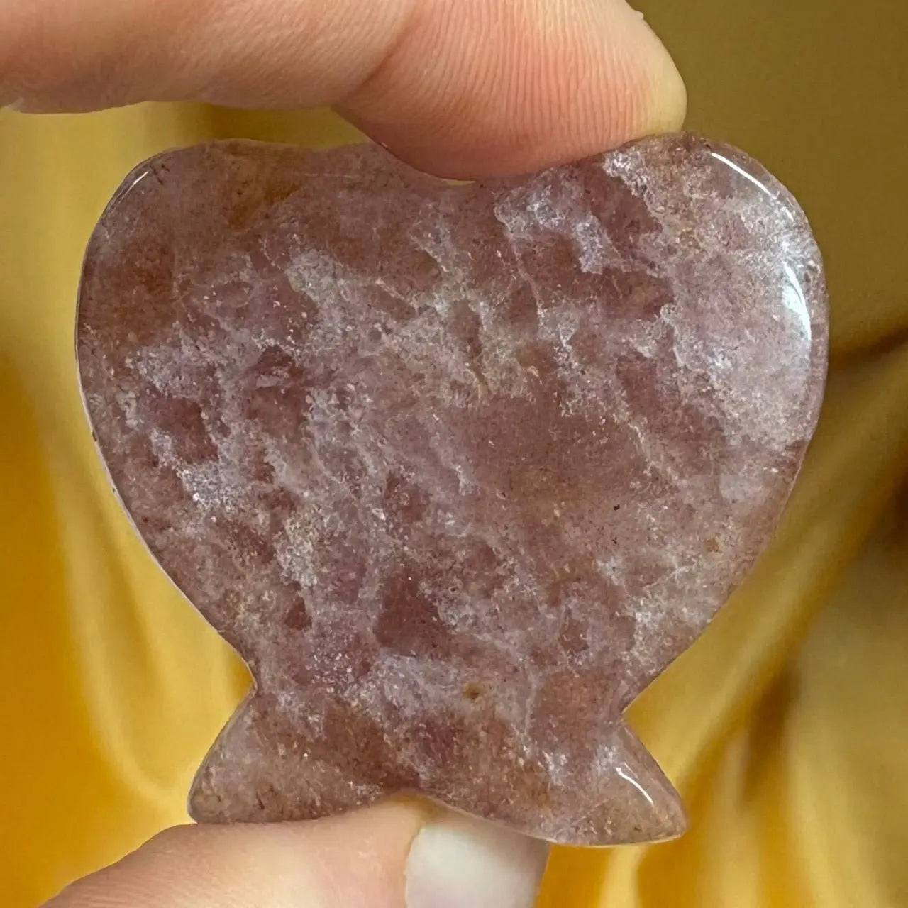 Ilon ja luottamuksen Enkelinsiipi - Mansikkakvartsi 4cm - Valkoisen Liekin Voima