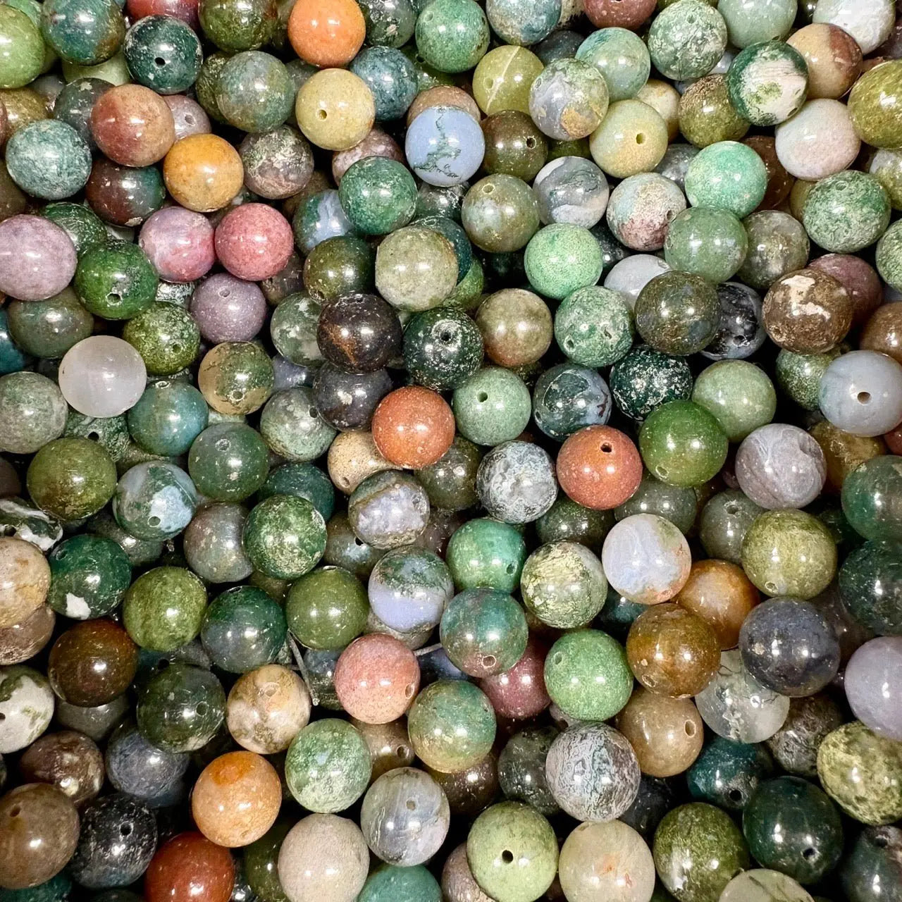 Intian akaatti - Rannekoru - Ikuisuuskivi, helpottaa ajatusta vanhenemisesta, lisäten charmia - Valkoisen Liekin Voima