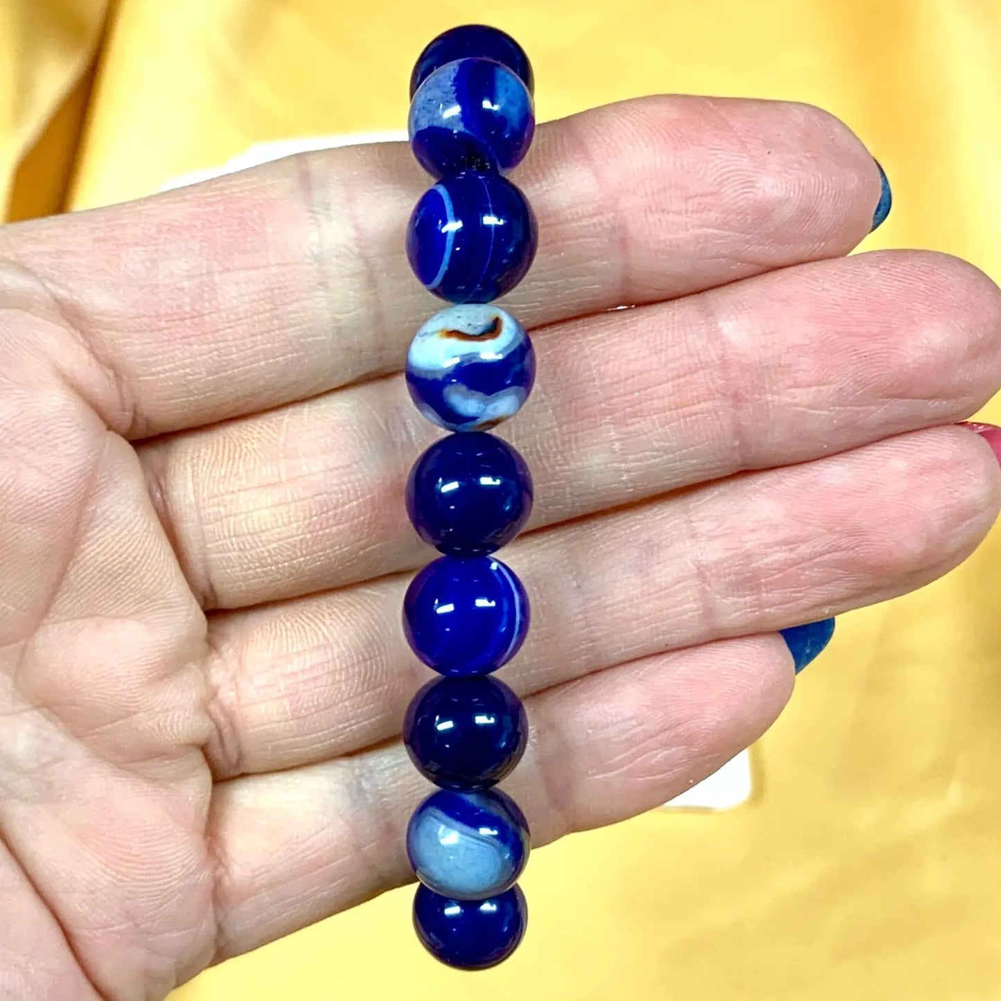 Kuninkaallisen sininen akaatti - Rannekoru - Poistaa pelkoja, suojelee, voimaannuttaa - Valkoisen Liekin Voima