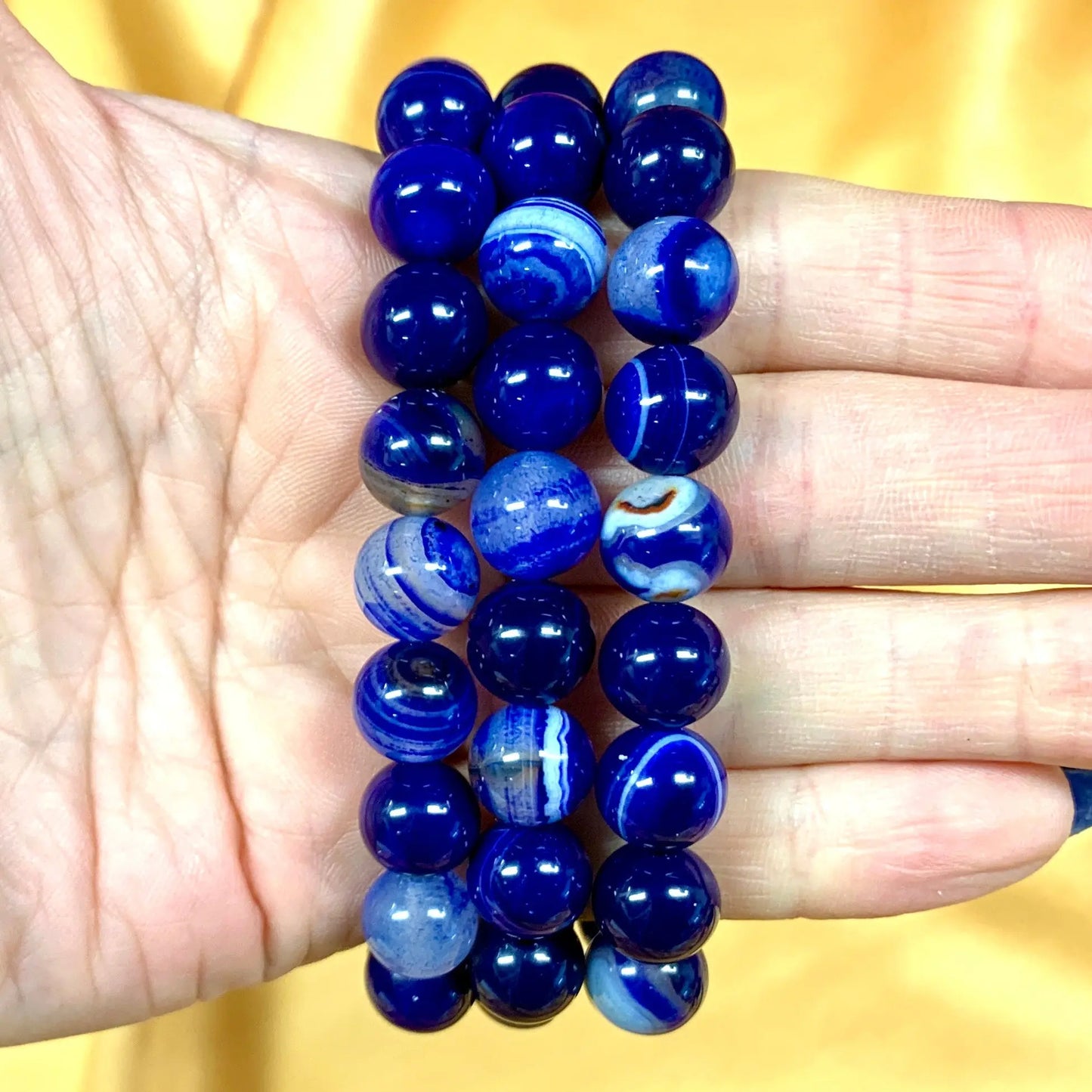 Kuninkaallisen sininen akaatti - Rannekoru - Poistaa pelkoja, suojelee, voimaannuttaa - Valkoisen Liekin Voima