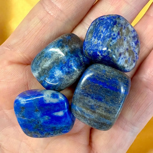 Lapis latsuli - Kämmenkivi - Kantaa Ae Mikaelin energiaa 2 - 3cm - Valkoisen Liekin Voima