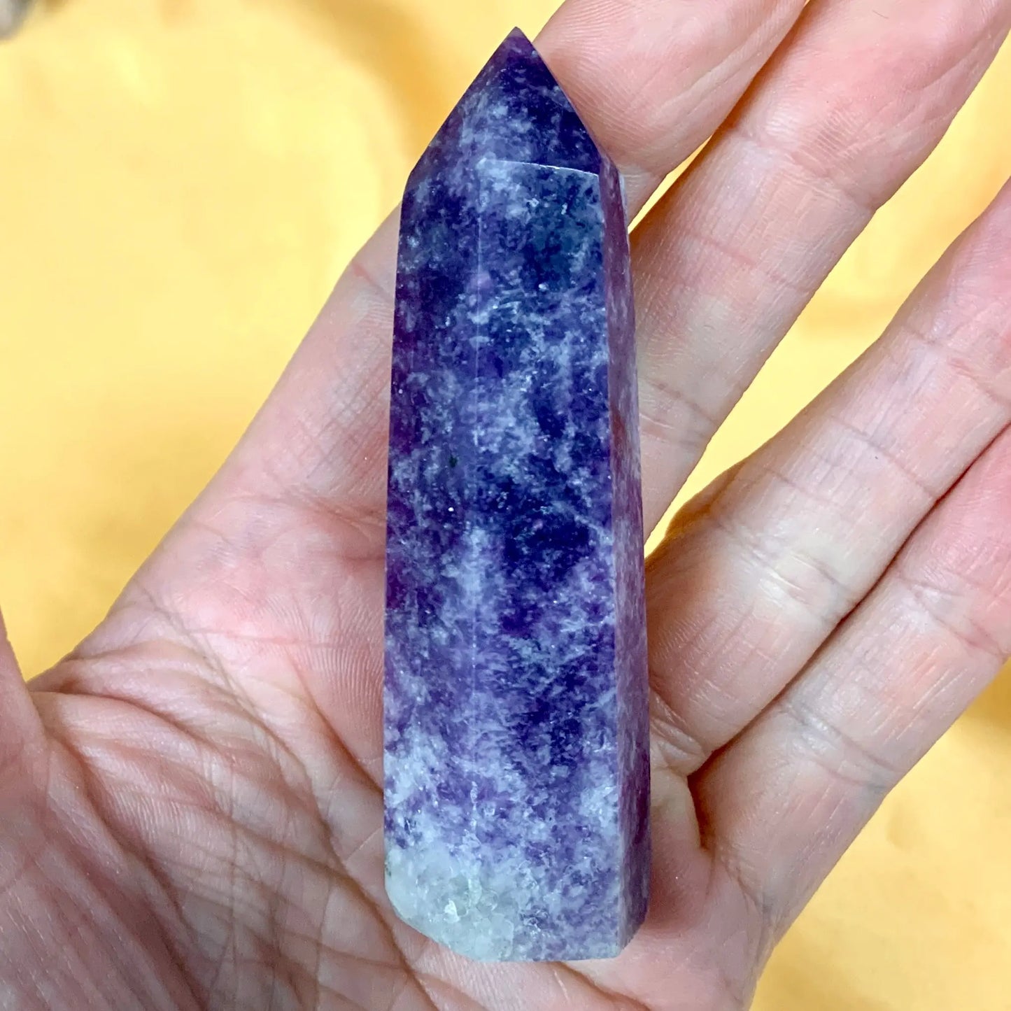 Lepidoliitti - Kristallikärki - Boostausta henkiselle polulle - 7cm - 8cm - Valkoisen Liekin Voima