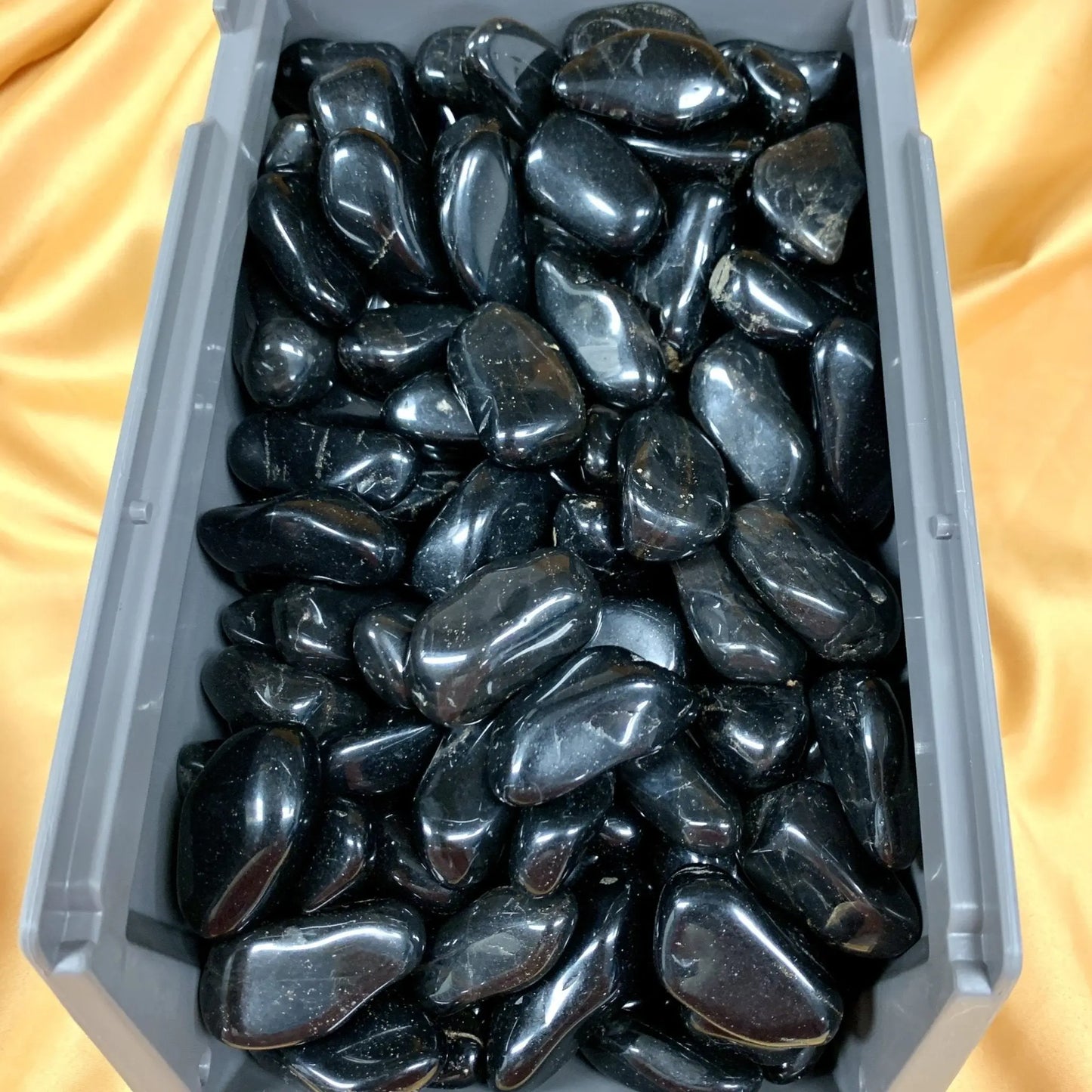 Musta onyx - Kämmenkivi 3 - 5cm - Valkoisen Liekin Voima