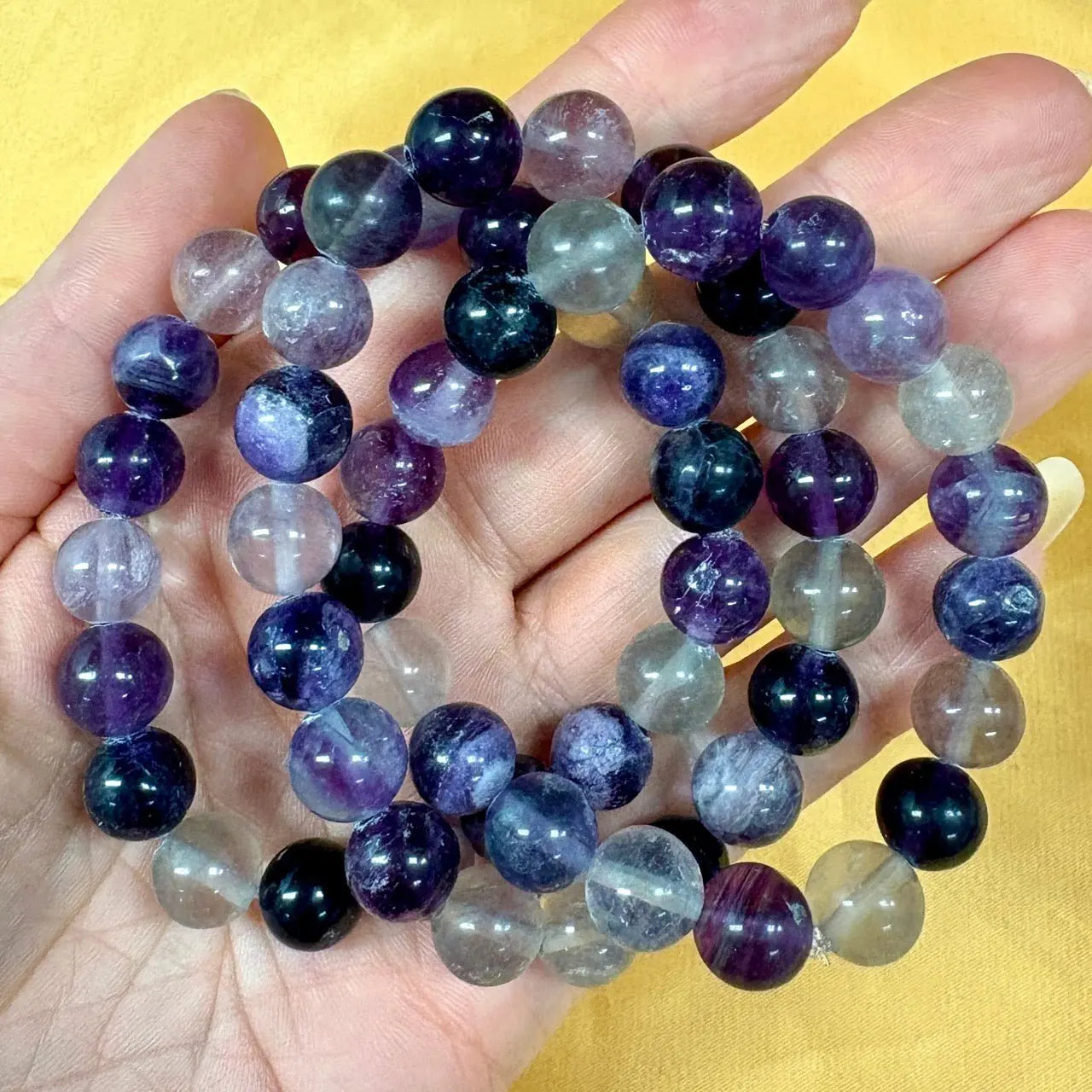 Purppurafluoriitti - Rannekoru - Auttaa päästämään irti jumiutuneista ajatusmalleista - Valkoisen Liekin Voima