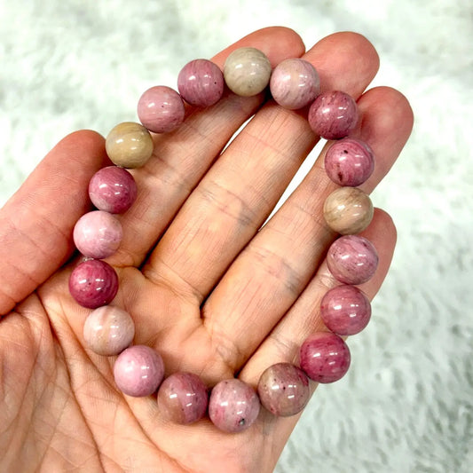 Rodoniitti (vaalea) - Rannekoru - Opettaa hyväksymään sen, että olet kaiken rakkauden arvoinen Valkoisen Liekin Voima