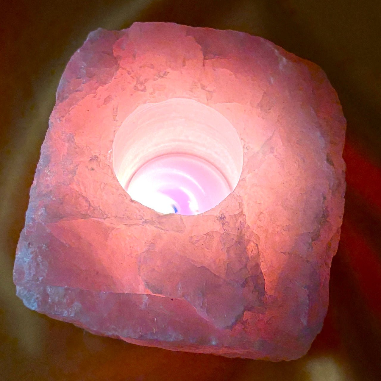 Ruusukvartsi - ISO Kristallituikku - 1,1kg - Valkoisen Liekin Voima