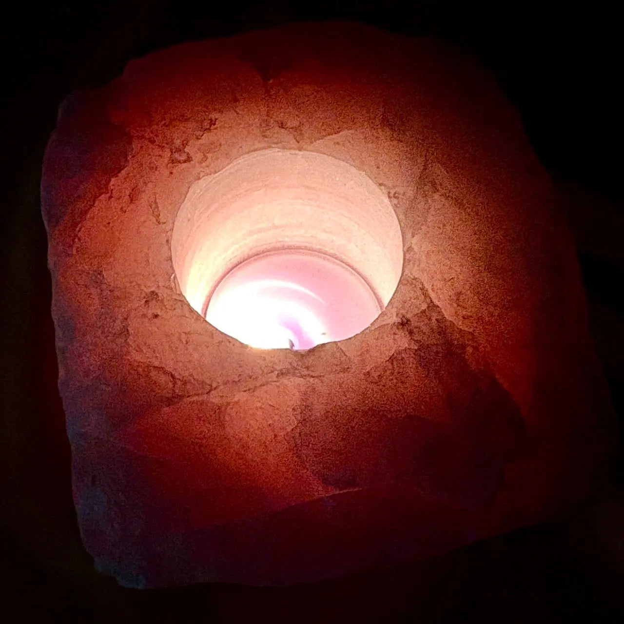 Ruusukvartsi - ISO Kristallituikku - 1,1kg - Valkoisen Liekin Voima