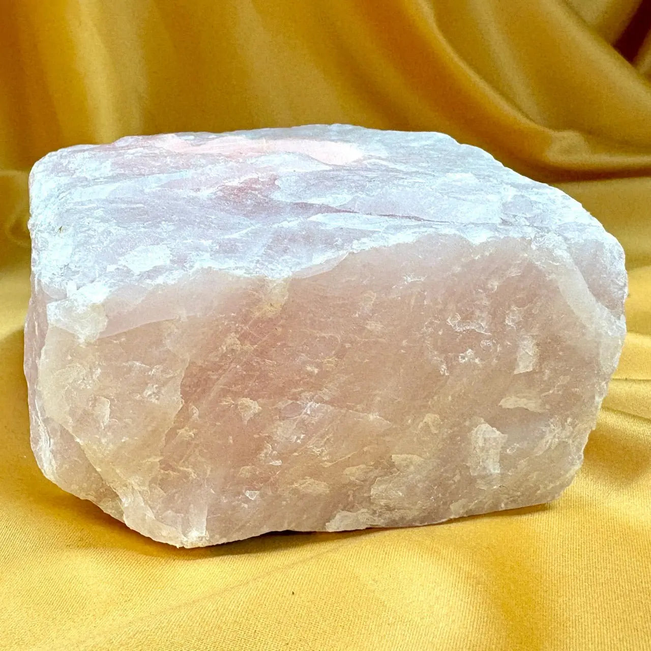 Ruusukvartsi - ISO Kristallituikku - 1,1kg - Valkoisen Liekin Voima