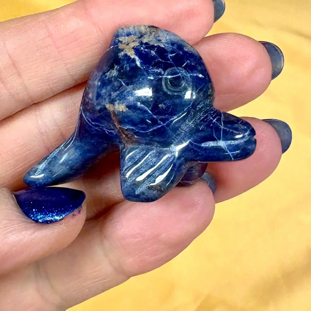 Sodaliitti - Kristallifisu - Lasten suosikki - 4,5cm - Valkoisen Liekin Voima