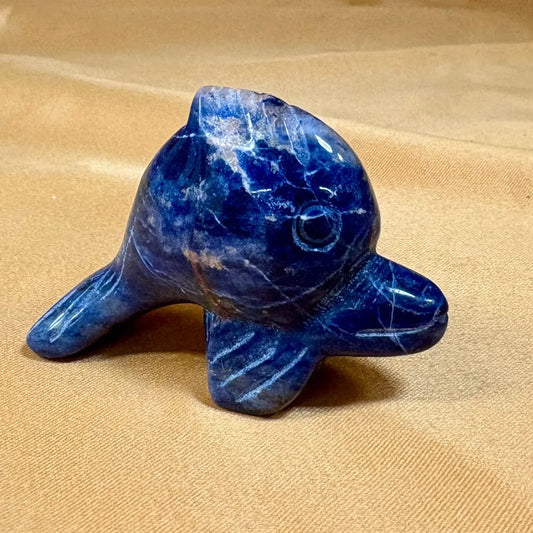 Sodaliitti - Kristallifisu - Lasten suosikki - 4,5cm - Valkoisen Liekin Voima