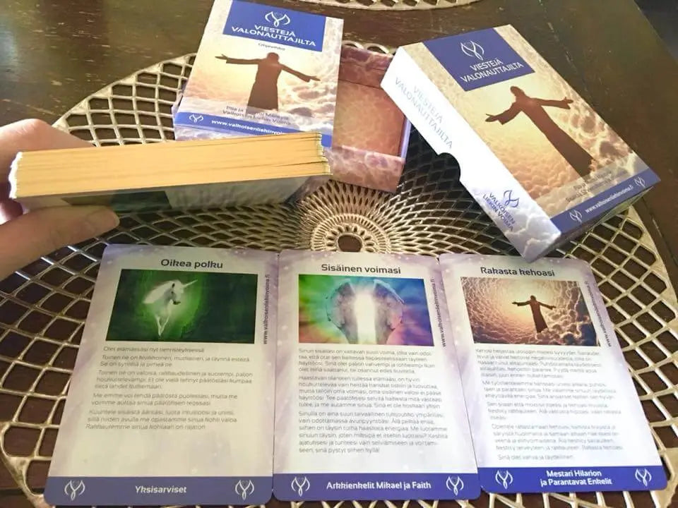 Viestejä Valonauttajilta - kanavoitu korttipakka - Valkoisen Liekin Voima