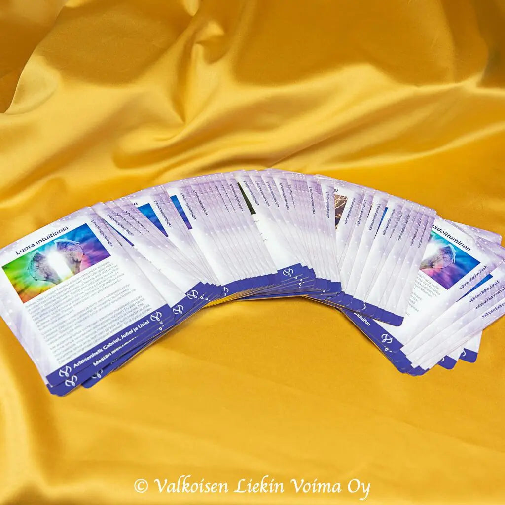Viestejä Valonauttajilta - kanavoitu korttipakka - Valkoisen Liekin Voima