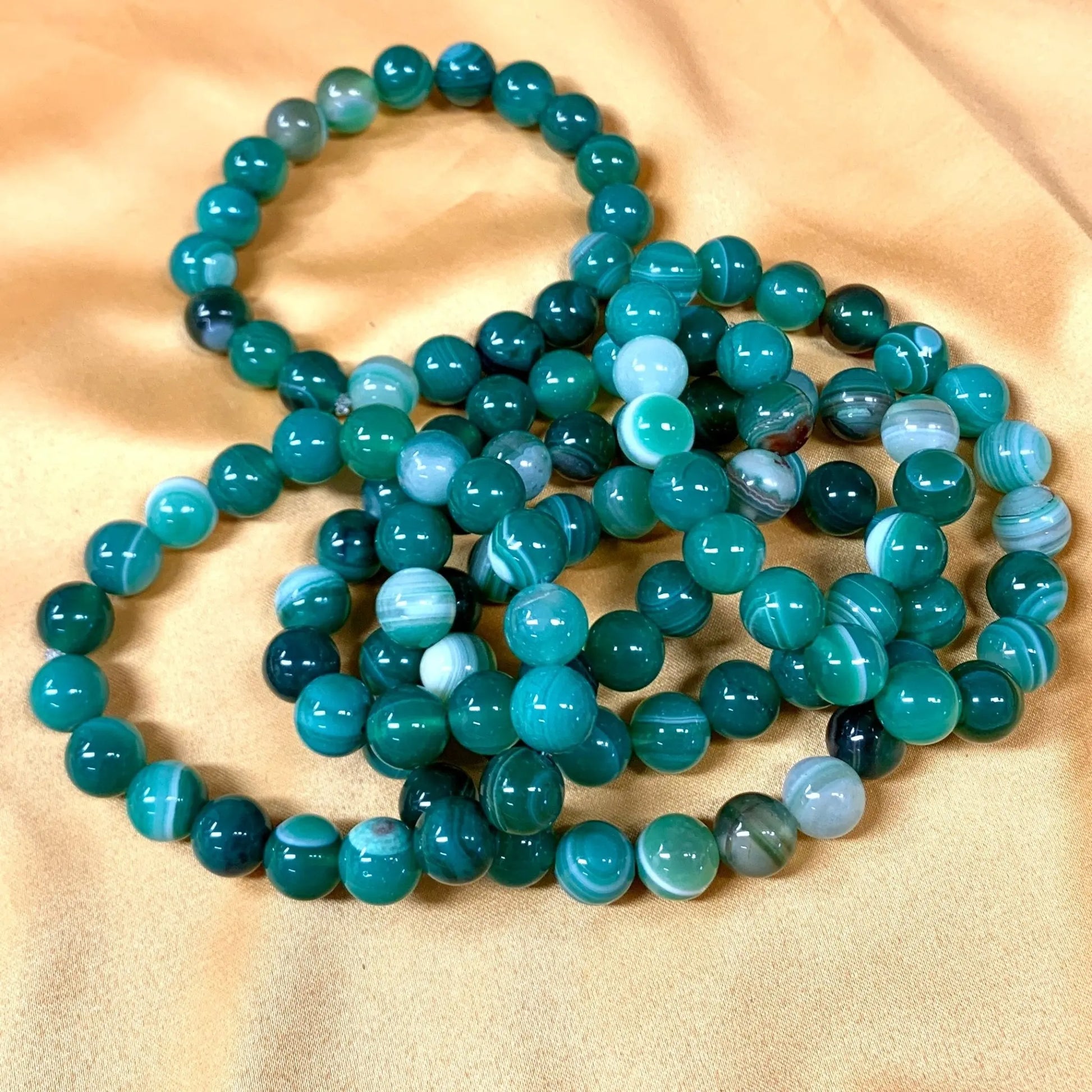 Vihreä akaatti - Rannekoru - Tuo elinvoimaa, parannusta ja runsautta - Valkoisen Liekin Voima