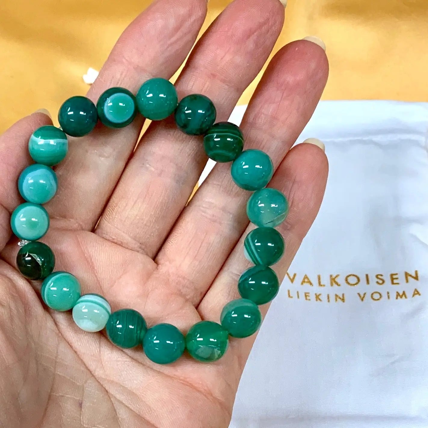 Vihreä akaatti - Rannekoru - Tuo elinvoimaa, parannusta ja runsautta - Valkoisen Liekin Voima