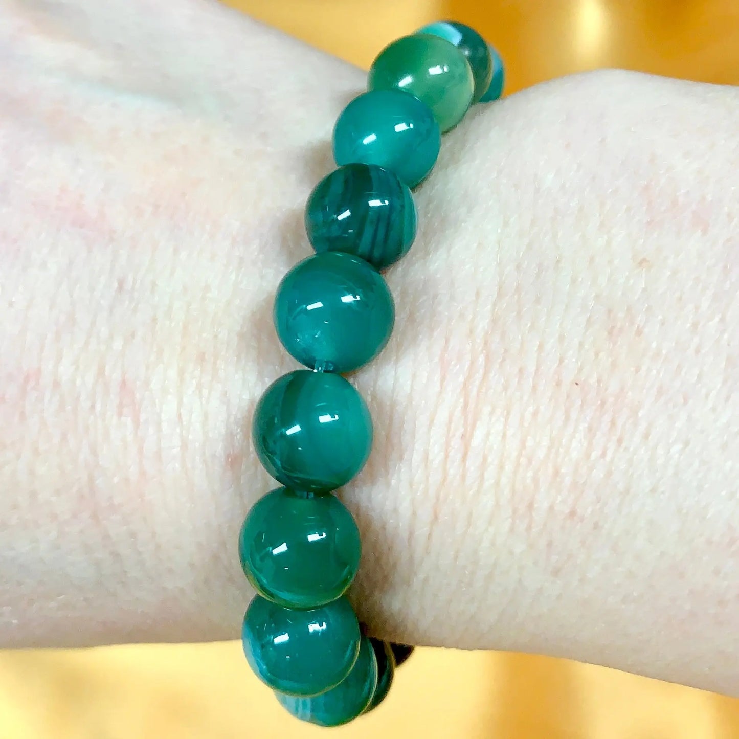 Vihreä akaatti - Rannekoru - Tuo elinvoimaa, parannusta ja runsautta - Valkoisen Liekin Voima