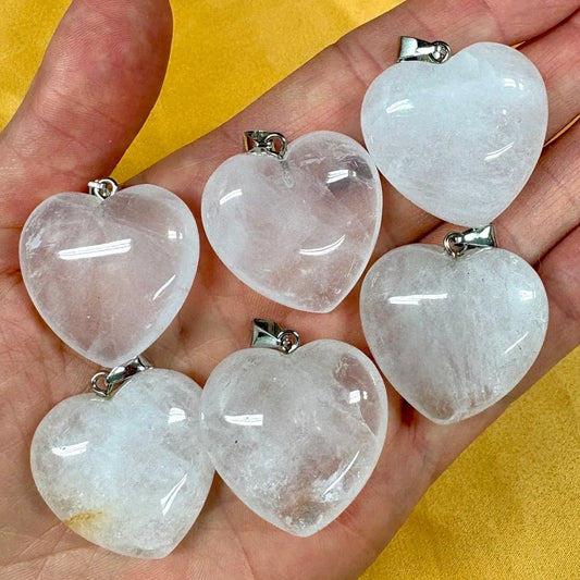 Vuorikristalli - muhkea sydänkaulakoru 3cm x 3cm - Valkoisen Liekin Voima