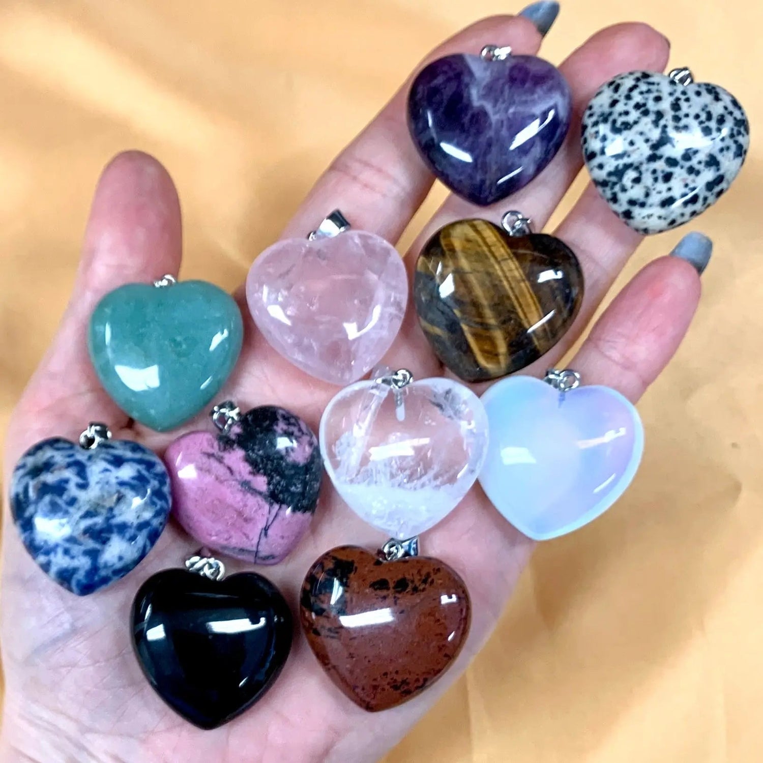 Sydänkaulakorut - Valkoisen Liekin Voima