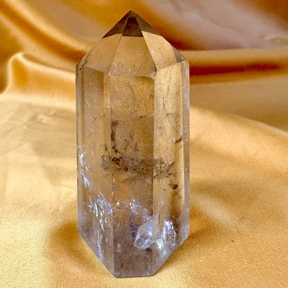 Vuorikristalli - Kristallikärki - 6cm - hiottu