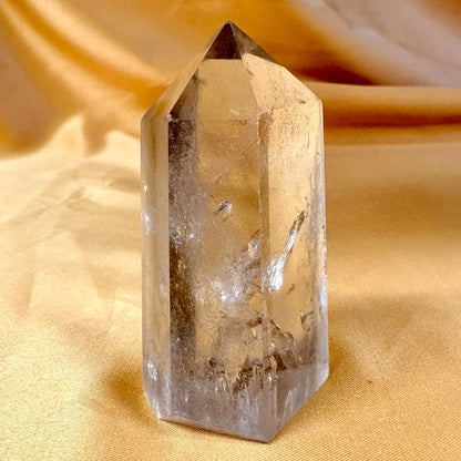 Vuorikristalli - Kristallikärki - 6cm - hiottu