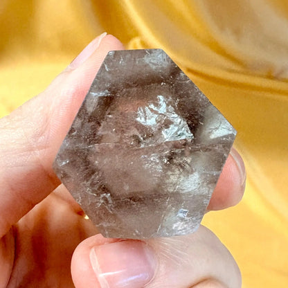 Vuorikristalli - Kristallikärki - 6cm - hiottu