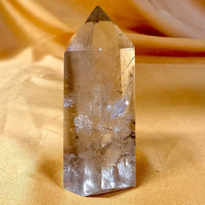 Vuorikristalli - Kristallikärki - 6cm - hiottu