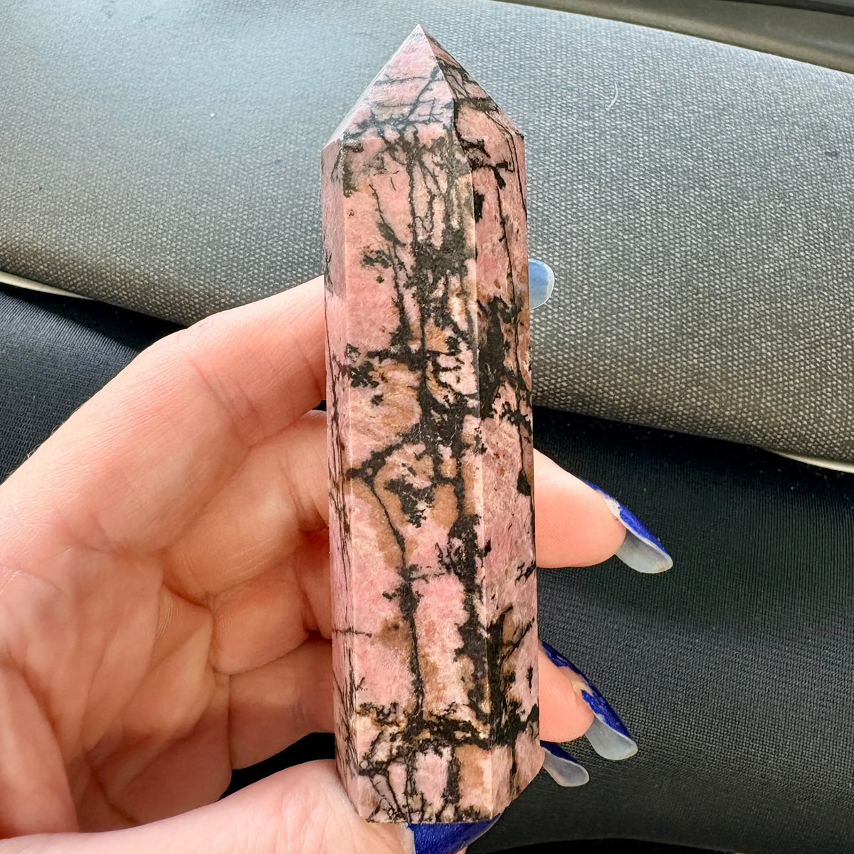 Rodoniitti - Kristallikärki - 9,5cm - 145g - Uniikki kappale