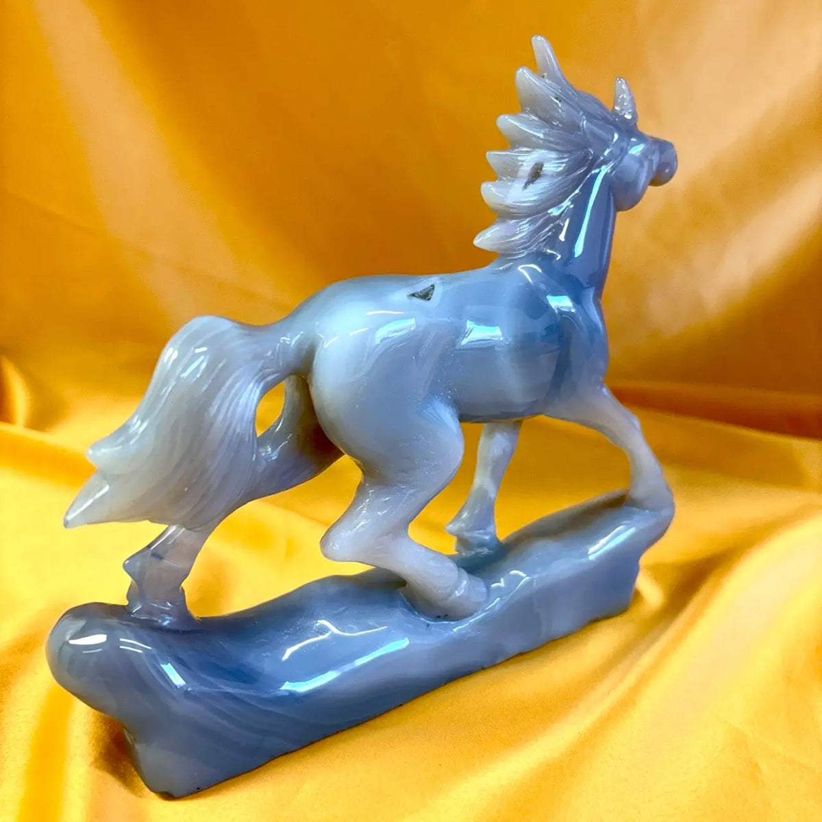 Akaatti - Kristalliyksisarvinen Alina 678g - 18cm - Uniikki kappale
