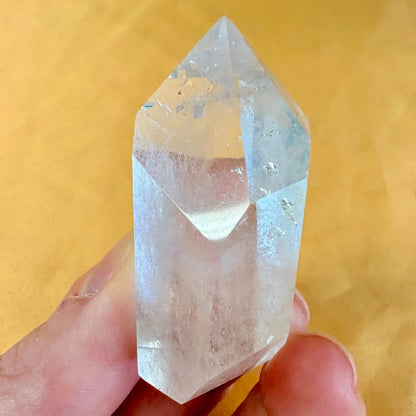 Vuorikristallikärki 4,5cm - Viritetty Mahatmaenergiaan - Huippulaatu