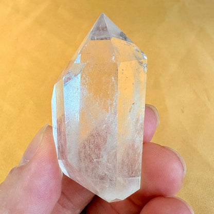 Vuorikristallikärki 4,5cm - Viritetty Mahatmaenergiaan - Huippulaatu