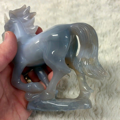 Akaatti - Kristalliyksisarvinen Magnusti 460g - Valkoisen Liekin Voima