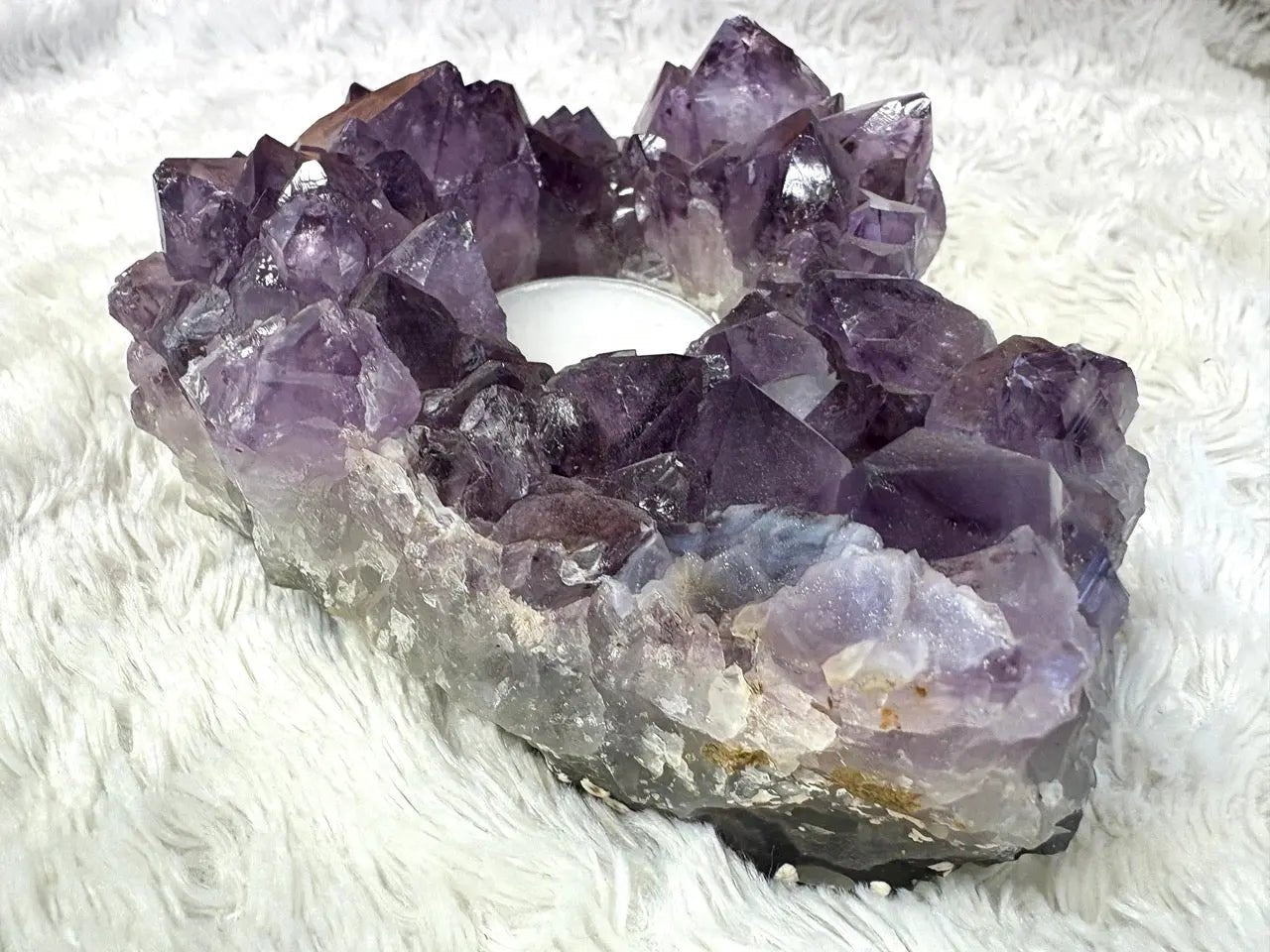 Ametisti - Kristallituikku - 990g - 15cm x 11cm - Valkoisen Liekin Voima