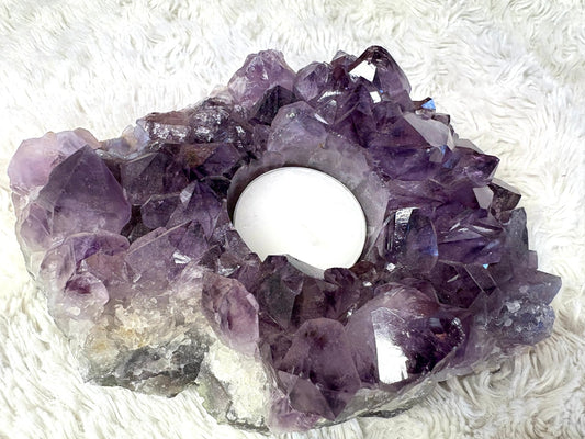 Ametisti - Kristallituikku - 990g - 15cm x 11cm - Valkoisen Liekin Voima