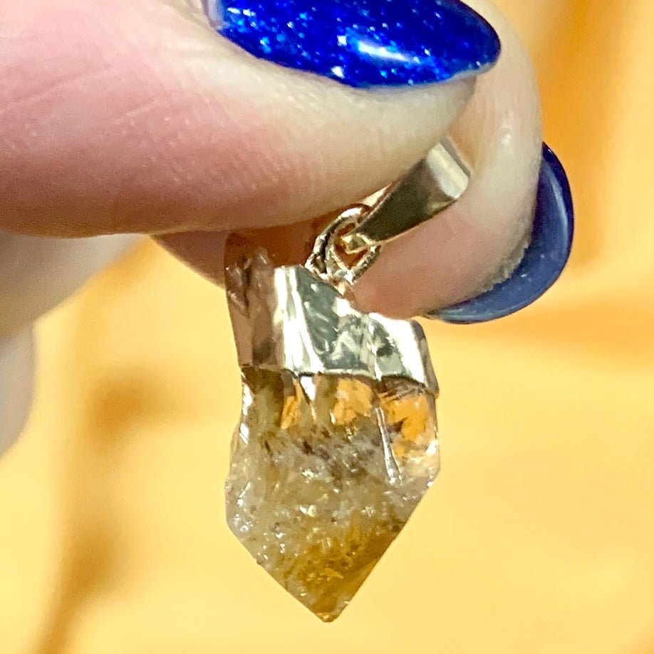 Brasilian Sitriiniriipus - 1 - 2 cm + kaulanauha - Valkoisen Liekin Voima