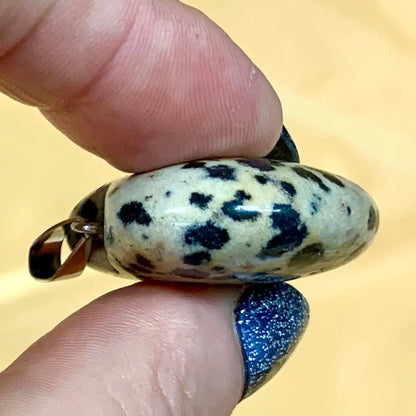 Dalmatian jaspis - muhkea sydänkaulakoru 3cm x 3cm - Valkoisen Liekin Voima