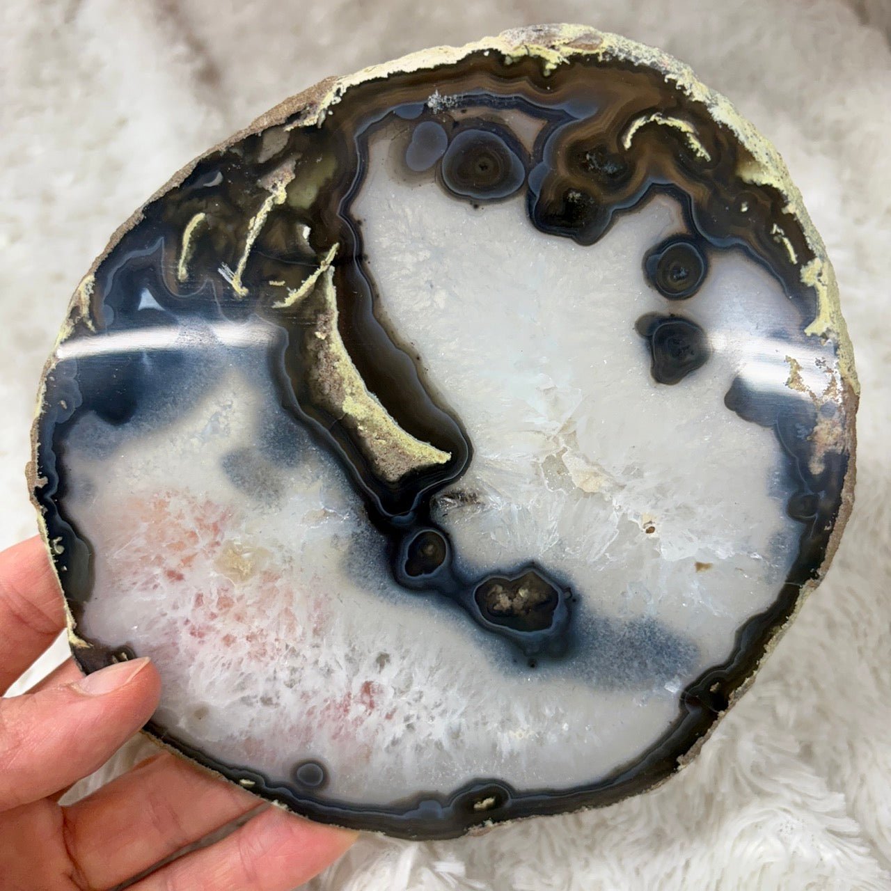 ISO Uniikki Akaattilevy - Musta - 15cm x 14cm - 230g - Valkoisen Liekin Voima