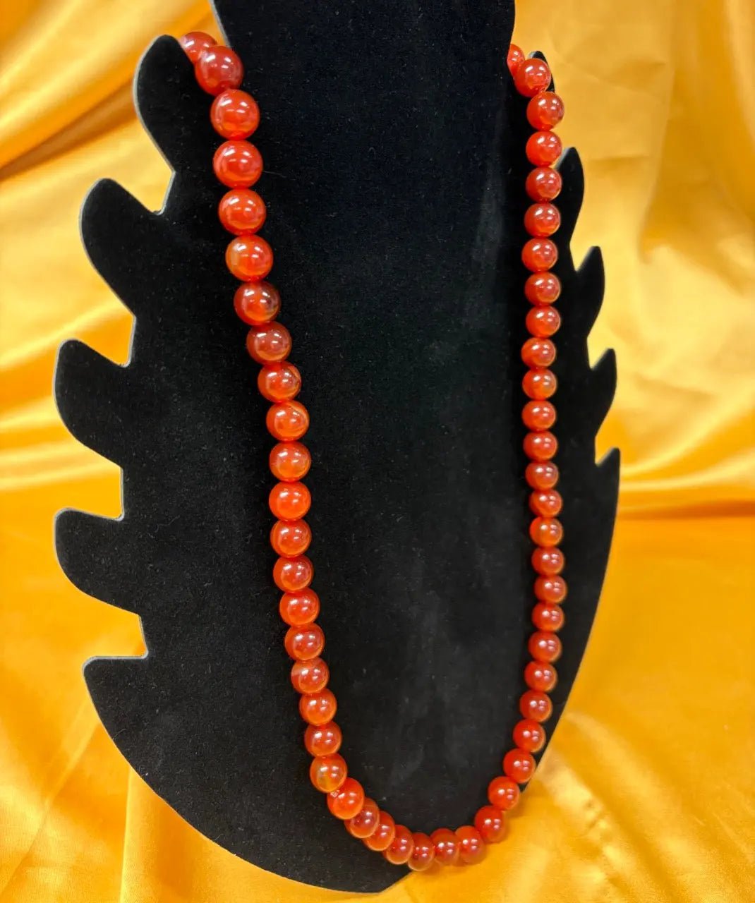 Karneoli Kaulakoru - Naisten voimakivi - Valkoisen Liekin Voima