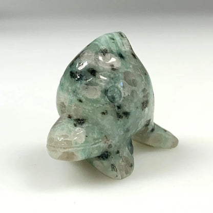 Kiivikivi - Kristallifisu - Lasten suosikki - 4,5cm - Valkoisen Liekin Voima