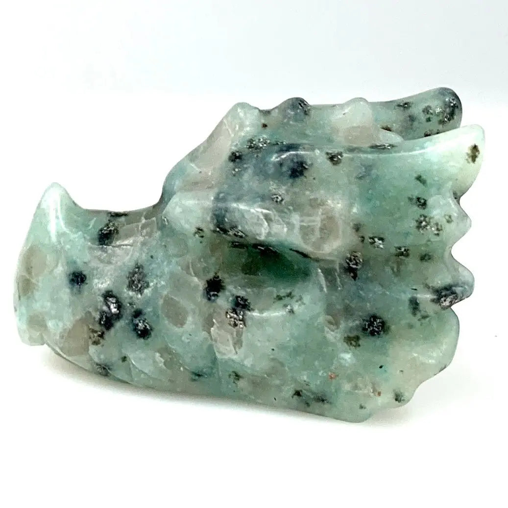 Kiivikivi - Kristallilohikäärme 5cm - Rauhoittaa ja luo ympärillesi suojakilven - Valkoisen Liekin Voima