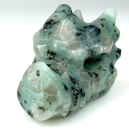 Kiivikivi - Kristallilohikäärme 5cm - Rauhoittaa ja luo ympärillesi suojakilven - Valkoisen Liekin Voima