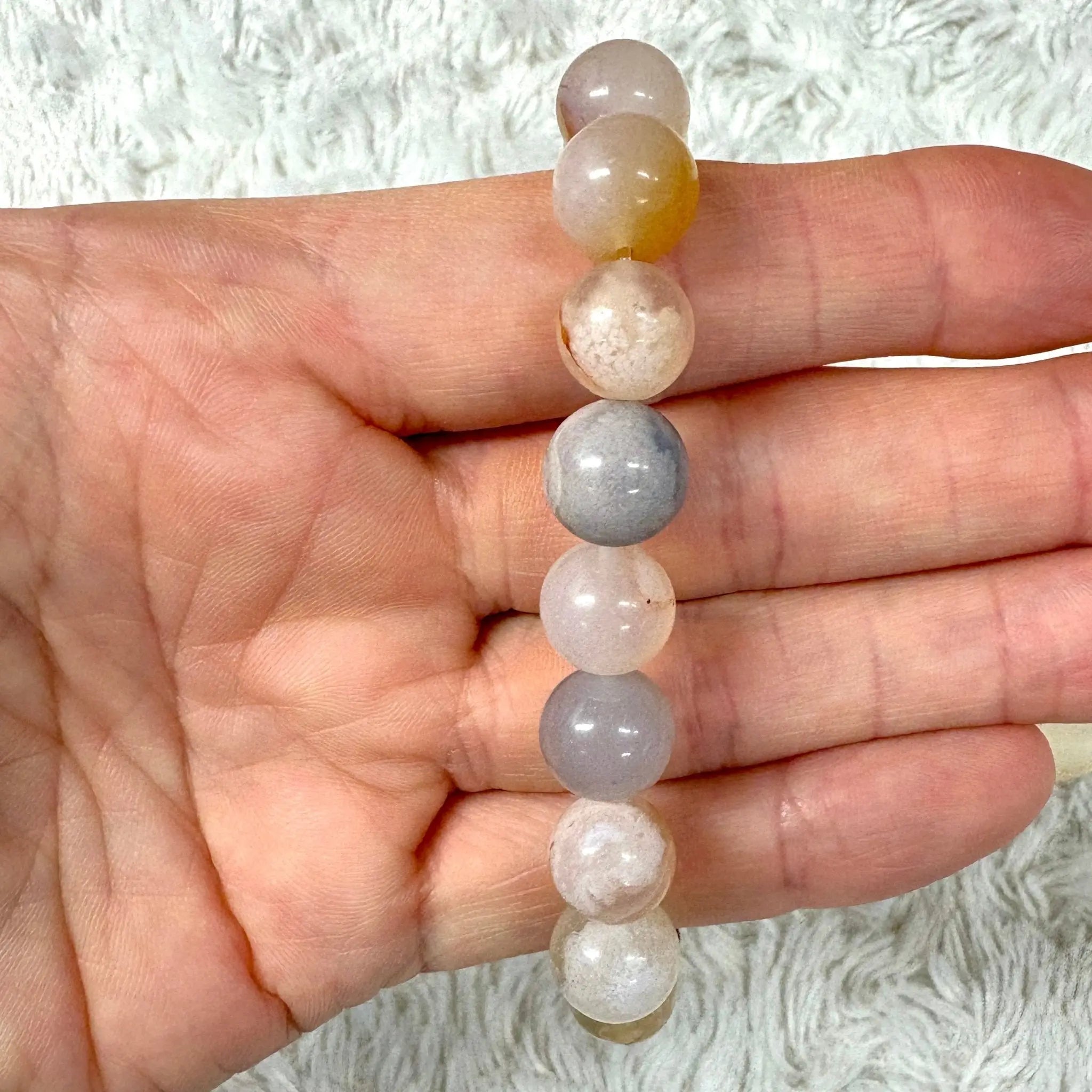 Kirsikankukka - akaatti - Rannekoru - Auttaa menestymään ja ottamaan koko potentiaalin käyttöön - Valkoisen Liekin Voima