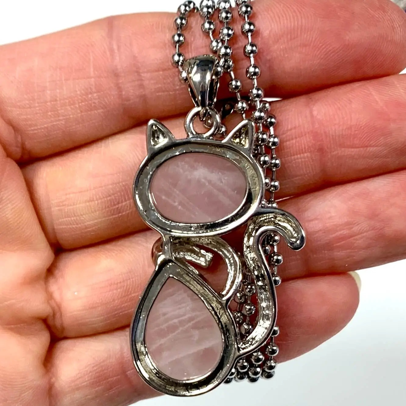 Kissakaulakoru - Ruusukvartsi 4,5cm + ketju 60cm - Valkoisen Liekin Voima