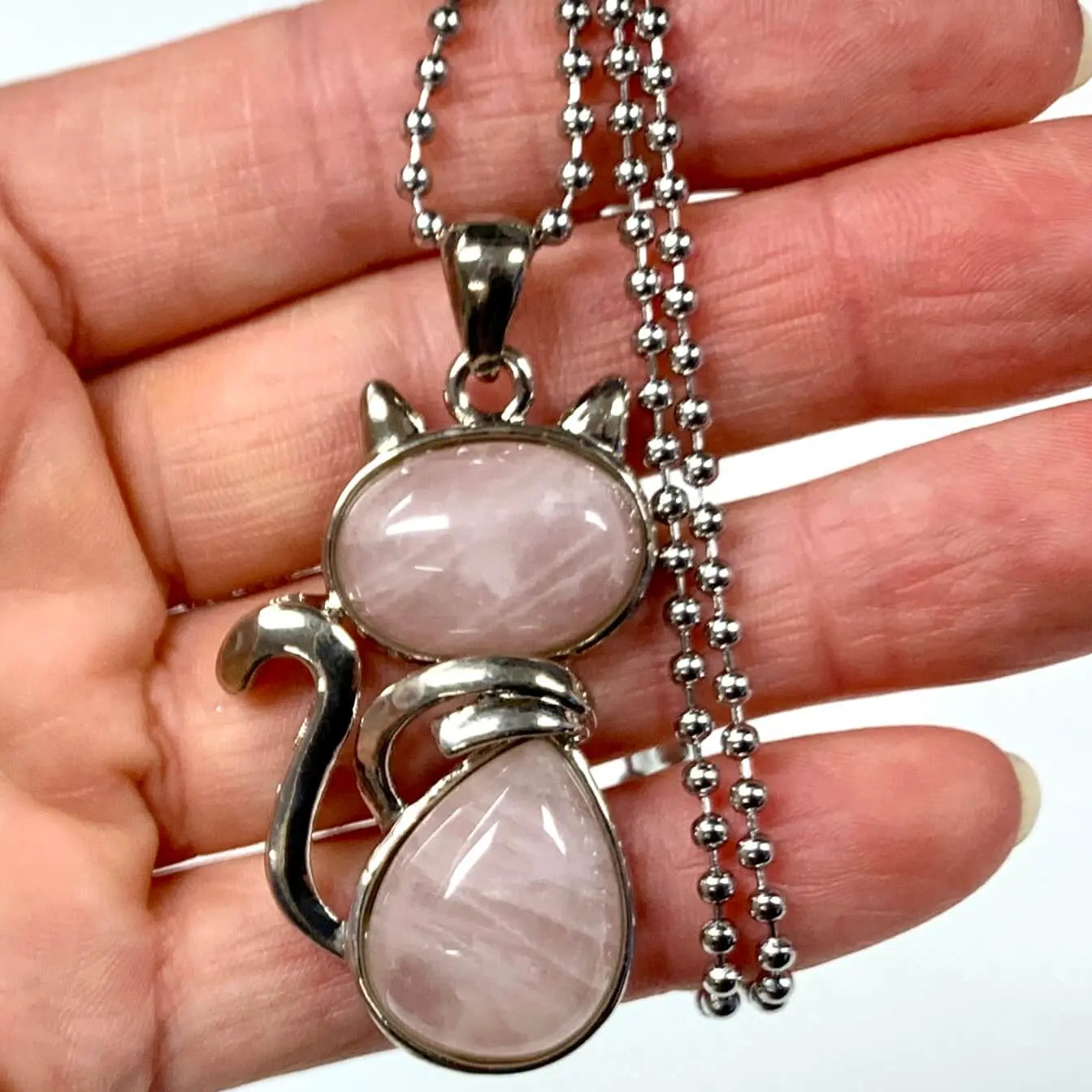 Kissakaulakoru - Ruusukvartsi 4,5cm + ketju 60cm - Valkoisen Liekin Voima