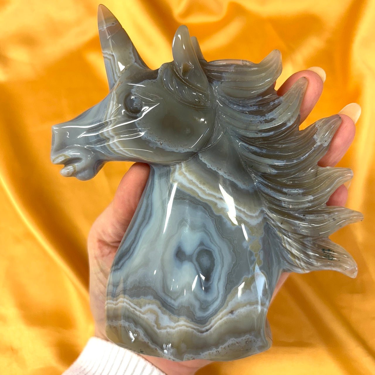 Kristalliyksisarvinen Maori - Akaatti 15cm ja 604g - Valkoisen Liekin Voima