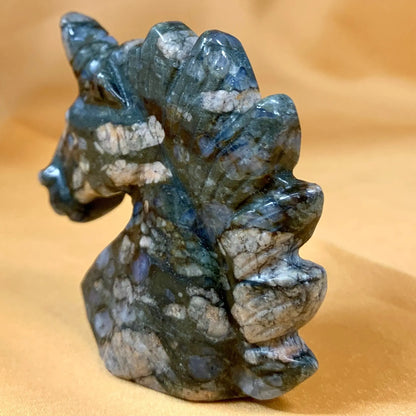 Llaniitti - Kristalliyksisarvinen 5cm - Valkoisen Liekin Voima